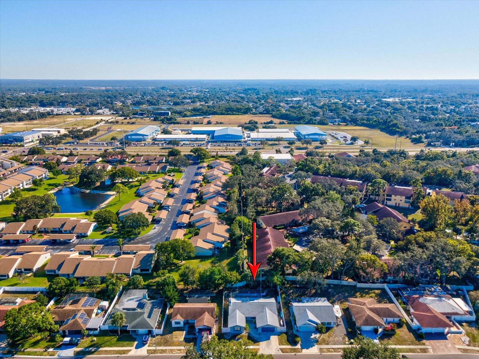 Listing photo id 35 for 7814 Bahama Avenue