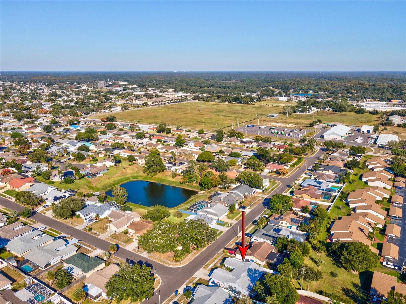 Listing photo id 36 for 7814 Bahama Avenue