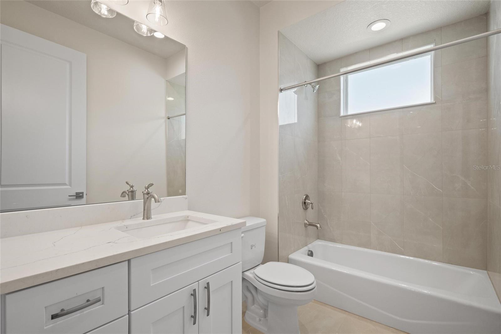 Image 31 of 43 For 199 Live Oak Street