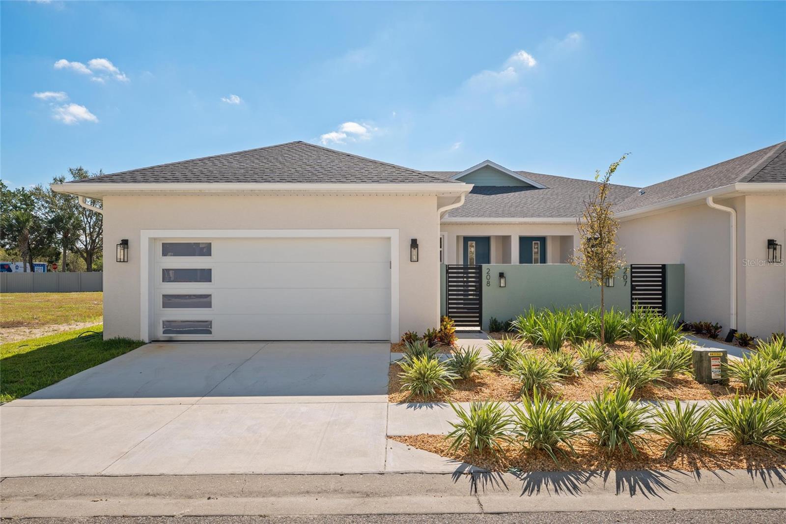 Image 43 of 43 For 199 Live Oak Street