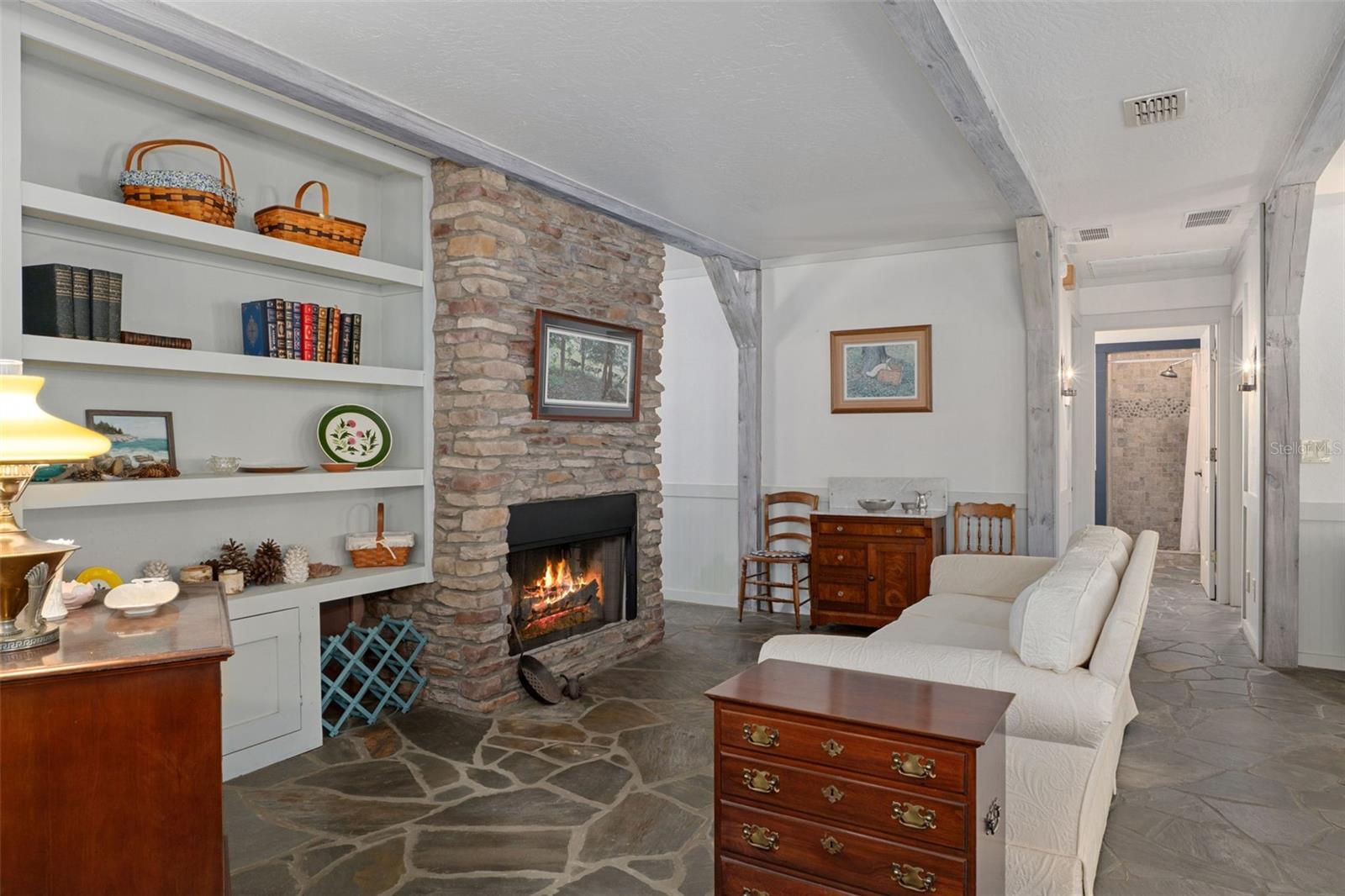 Image 10 of 80 For 4210 Horseshoe Drive