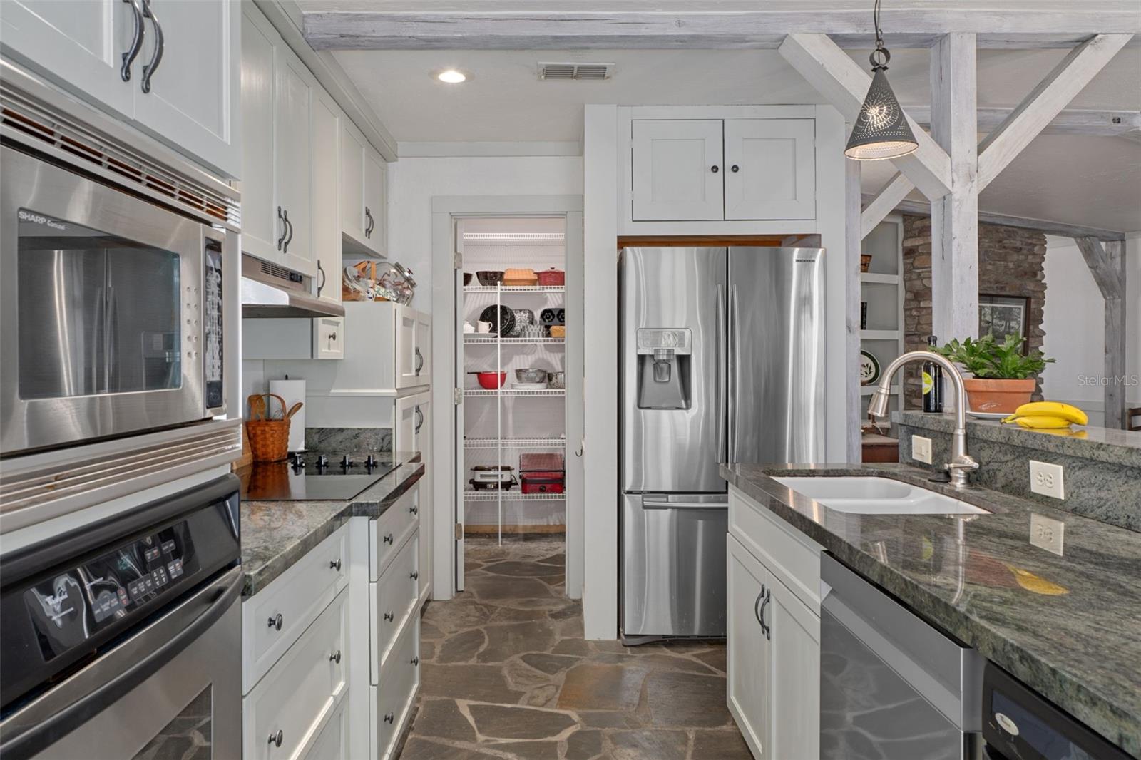 Image 14 of 80 For 4210 Horseshoe Drive