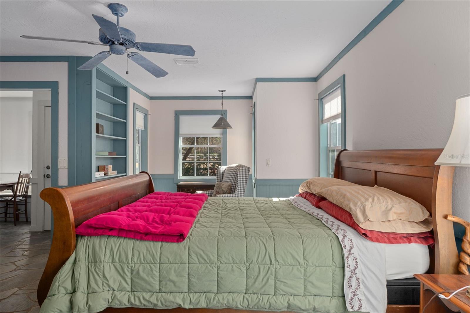 Image 19 of 80 For 4210 Horseshoe Drive