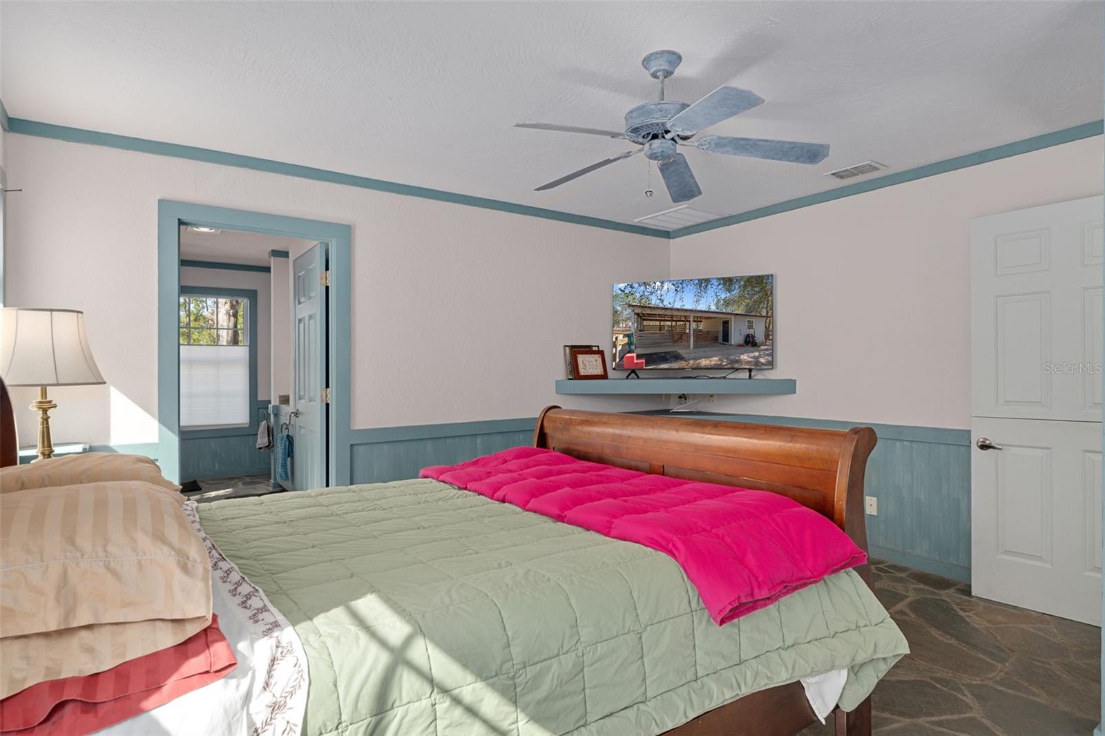 Image 28 of 80 For 4210 Horseshoe Drive