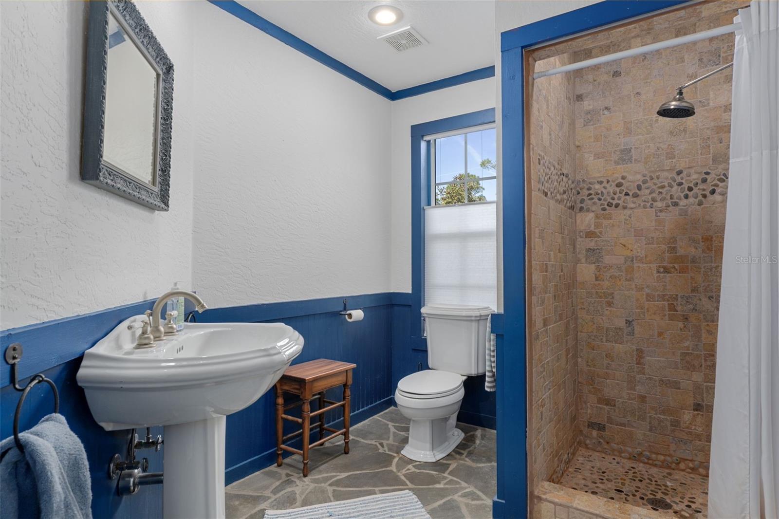 Image 34 of 80 For 4210 Horseshoe Drive