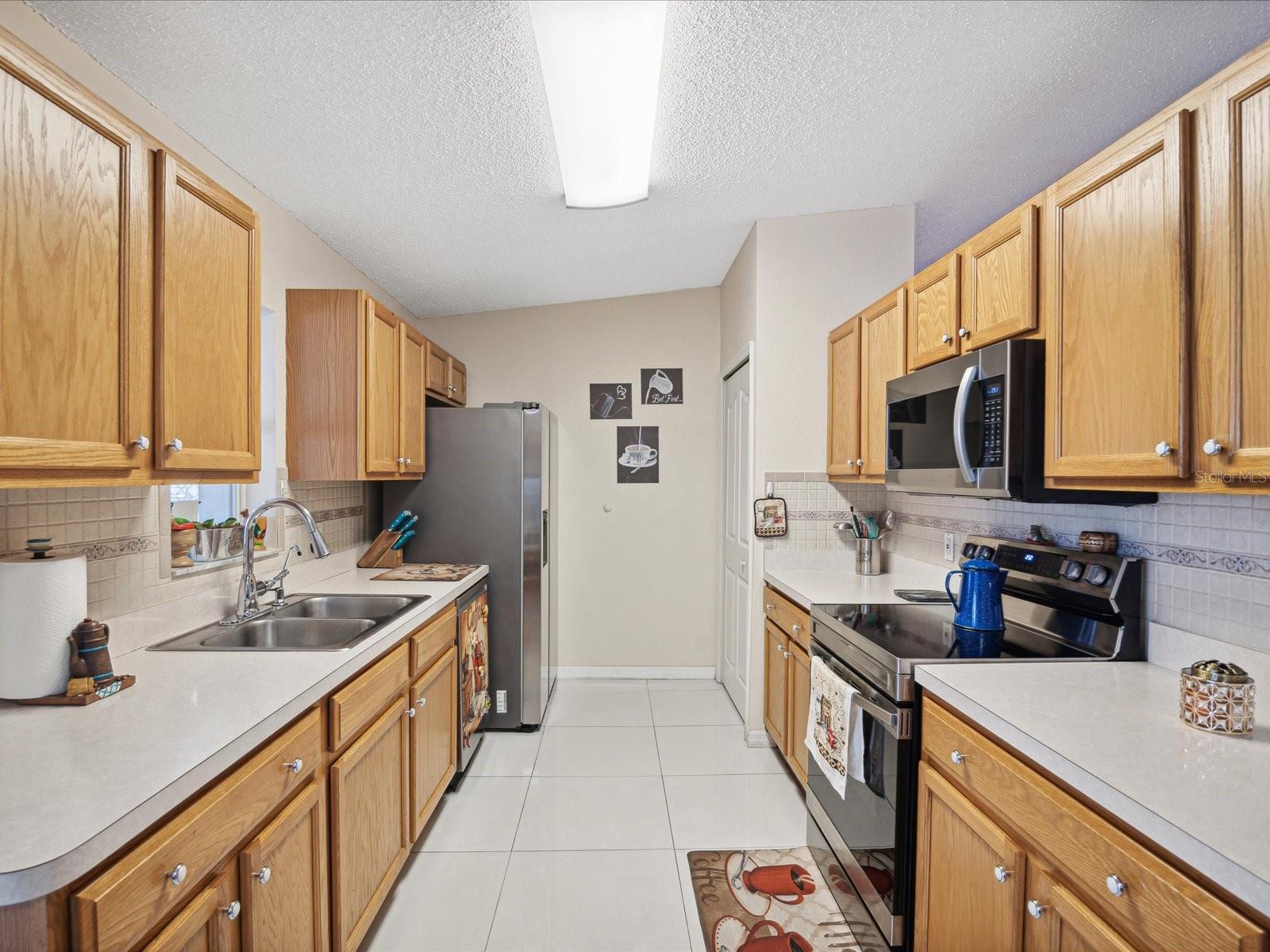 Image 10 of 43 For 11509 Tuscanny Avenue