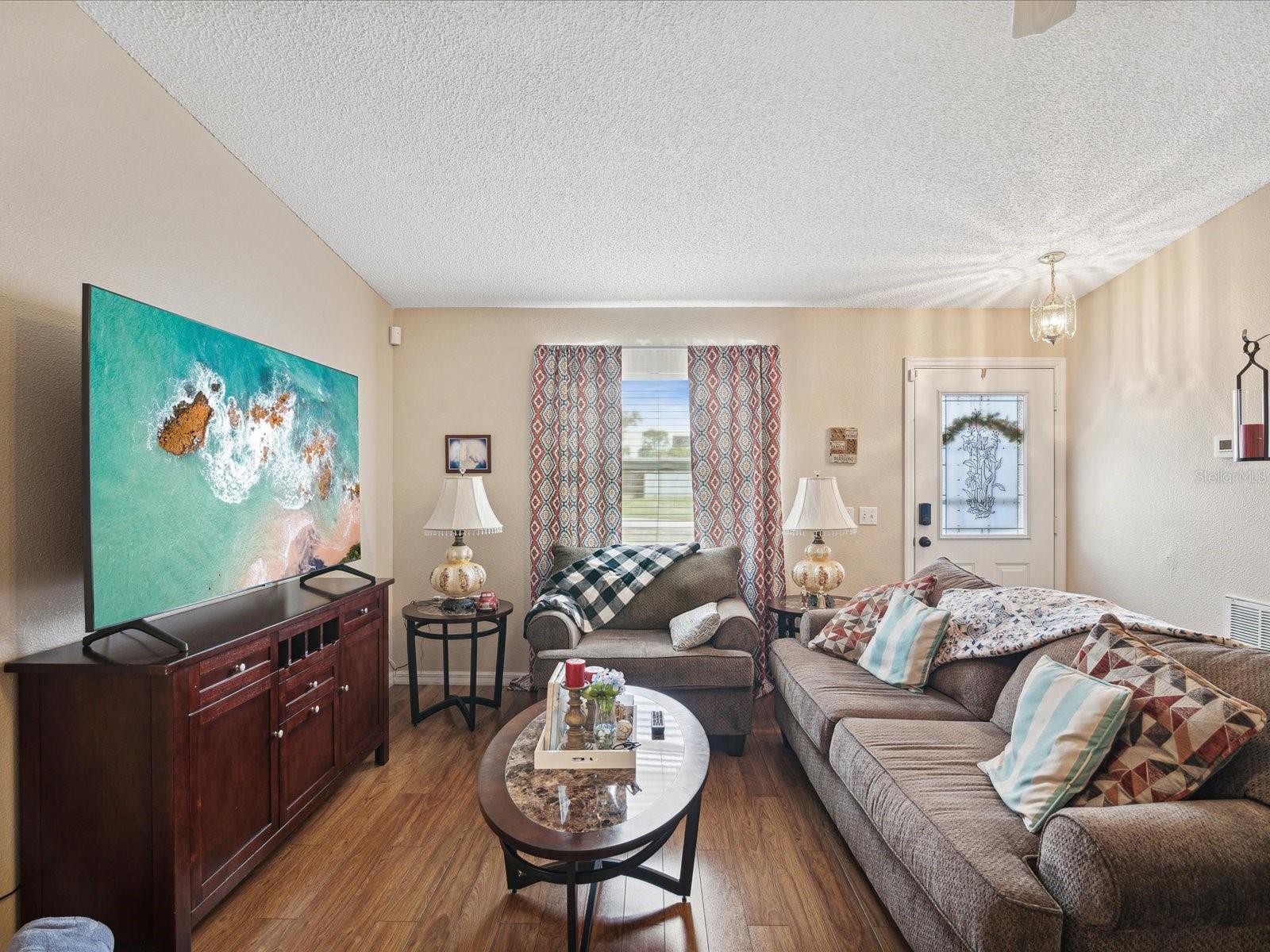 Image 4 of 43 For 11509 Tuscanny Avenue