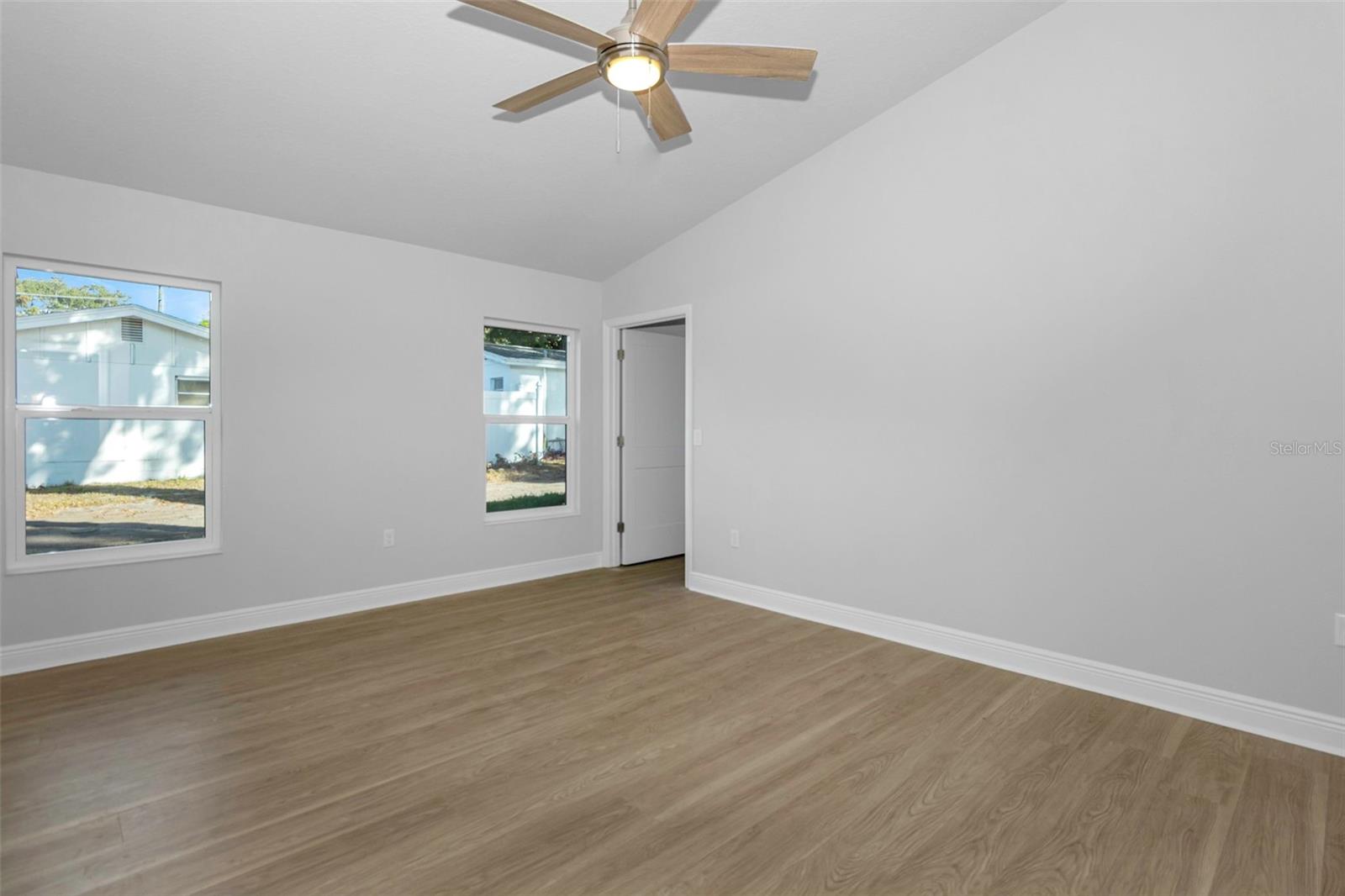 Image 29 of 42 For 6920 Washington Street