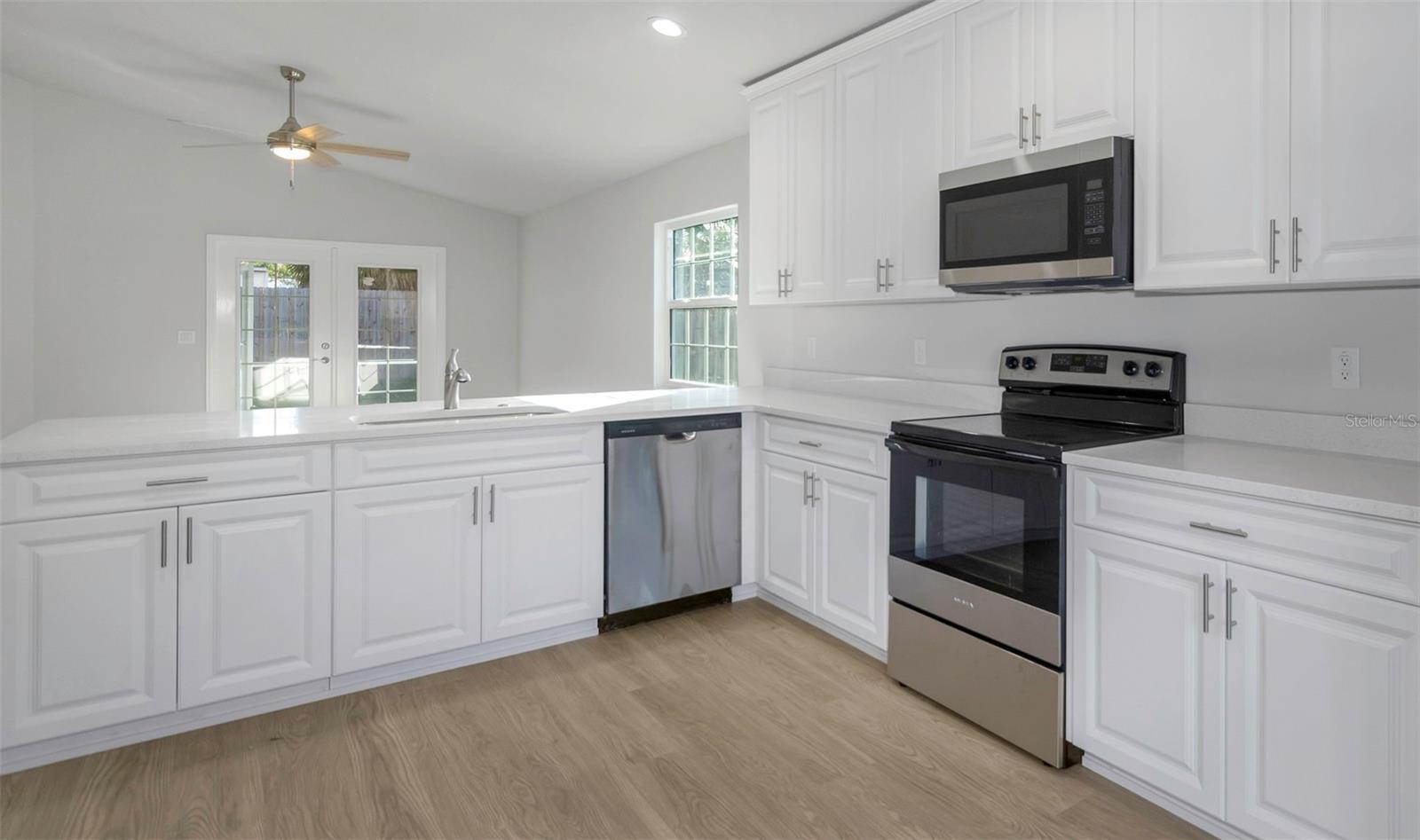 Image 8 of 42 For 6920 Washington Street