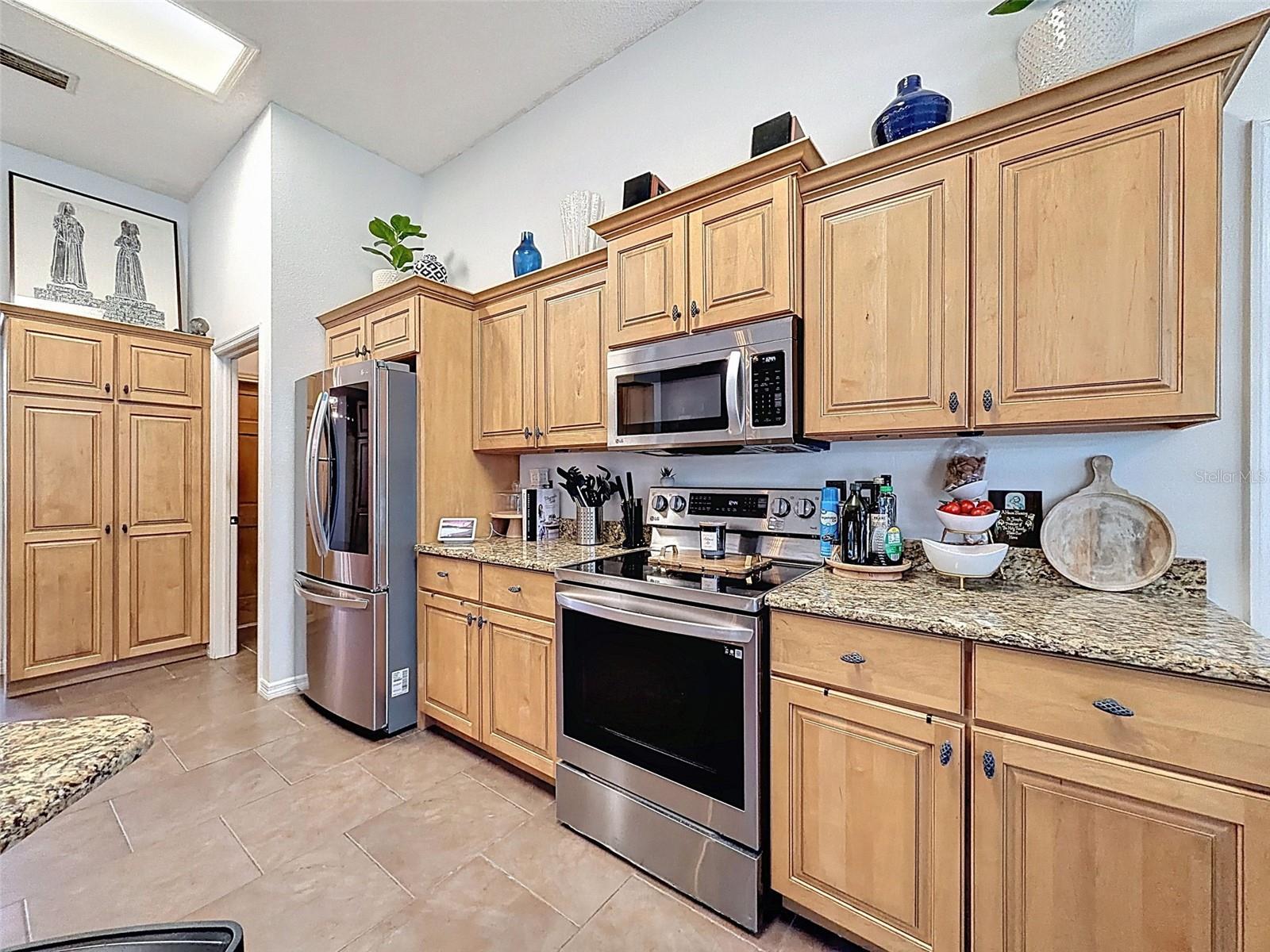 Image 17 of 54 For 890 Crestridge Circle