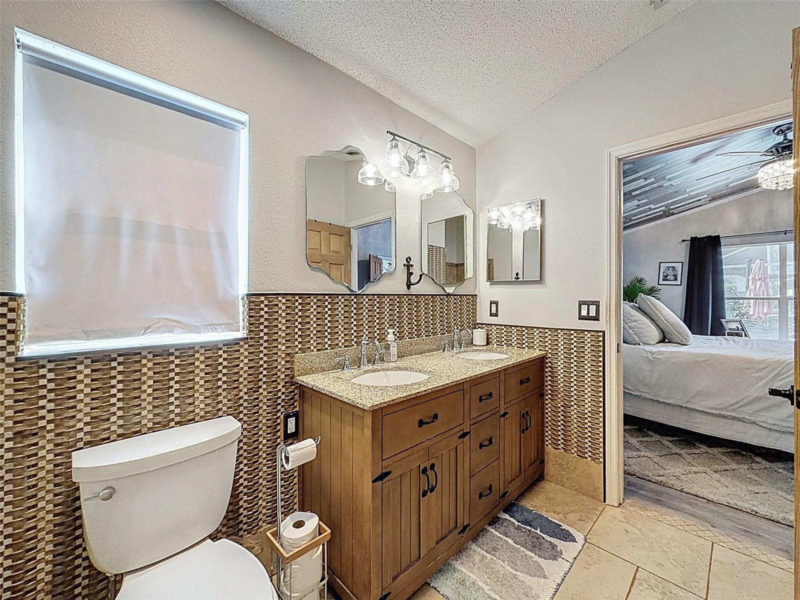 Image 27 of 54 For 890 Crestridge Circle