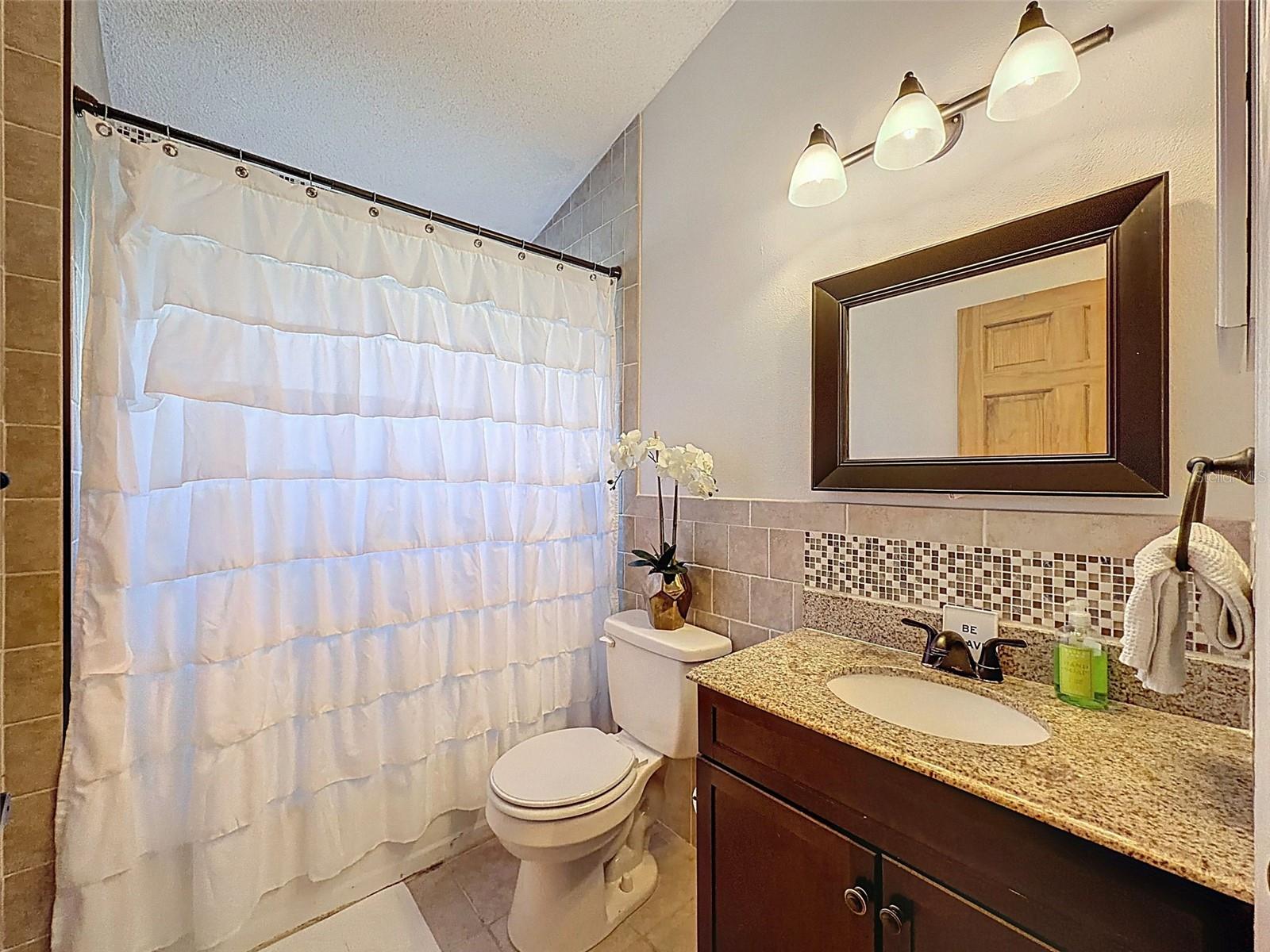 Image 33 of 54 For 890 Crestridge Circle