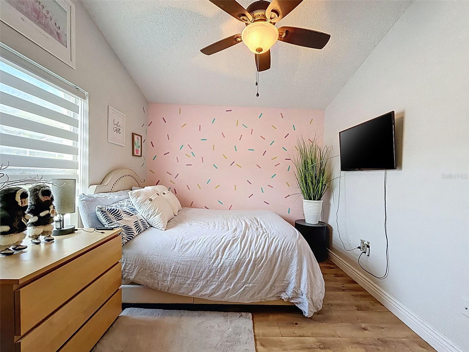 Image 35 of 54 For 890 Crestridge Circle