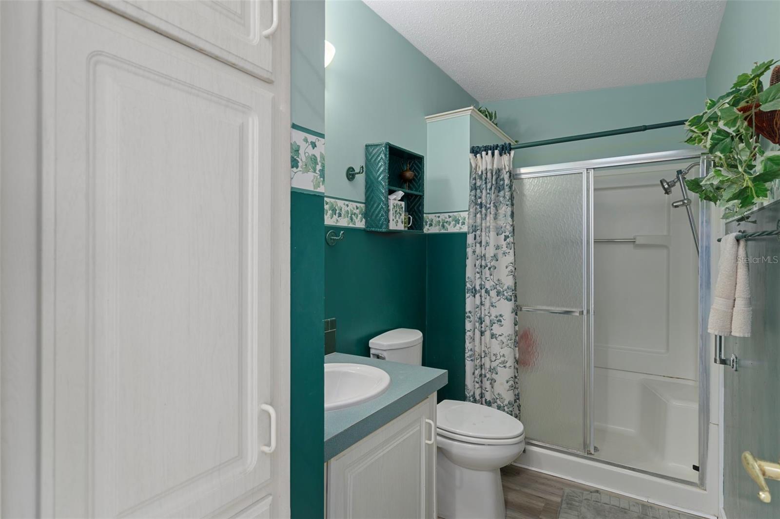 Image 34 of 50 For 2005 Lake Linda Circle