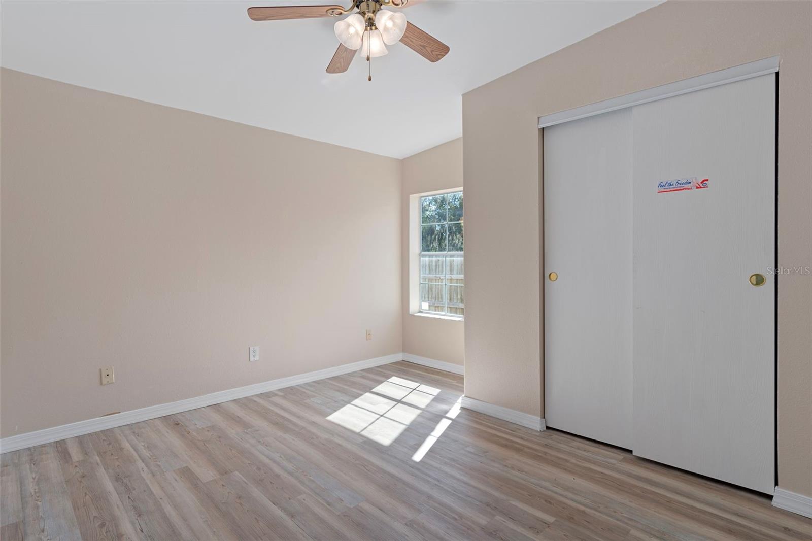 Image 35 of 50 For 2005 Lake Linda Circle