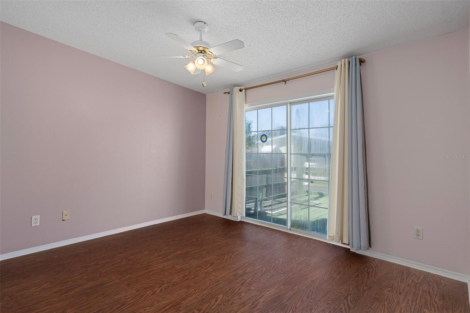 Image 37 of 50 For 2005 Lake Linda Circle