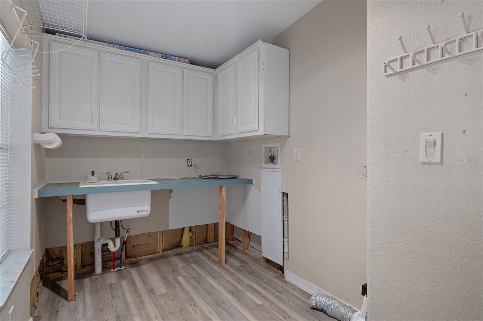 Image 44 of 50 For 2005 Lake Linda Circle