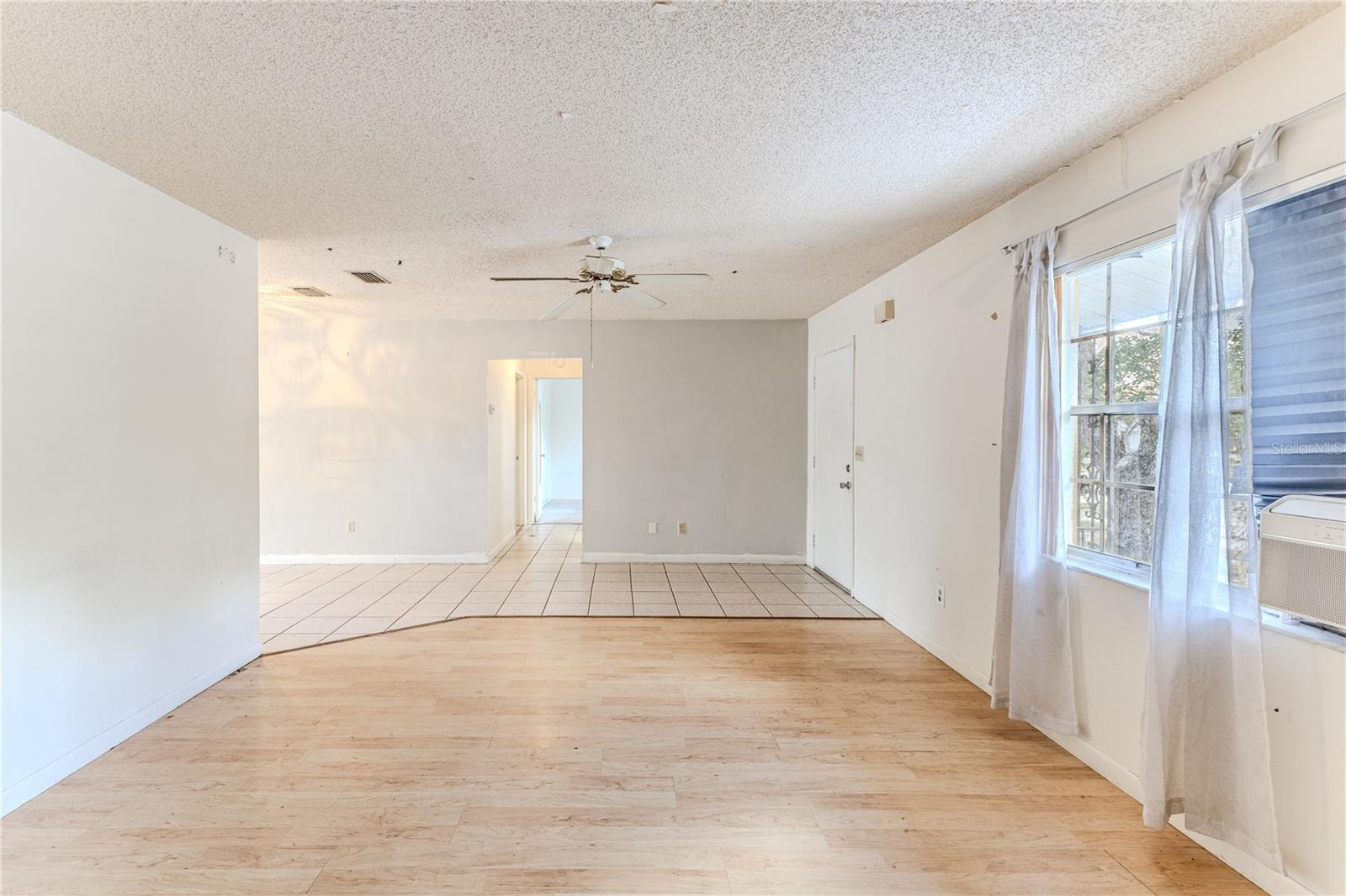 Image 11 of 45 For 9249 Northcliffe Boulevard