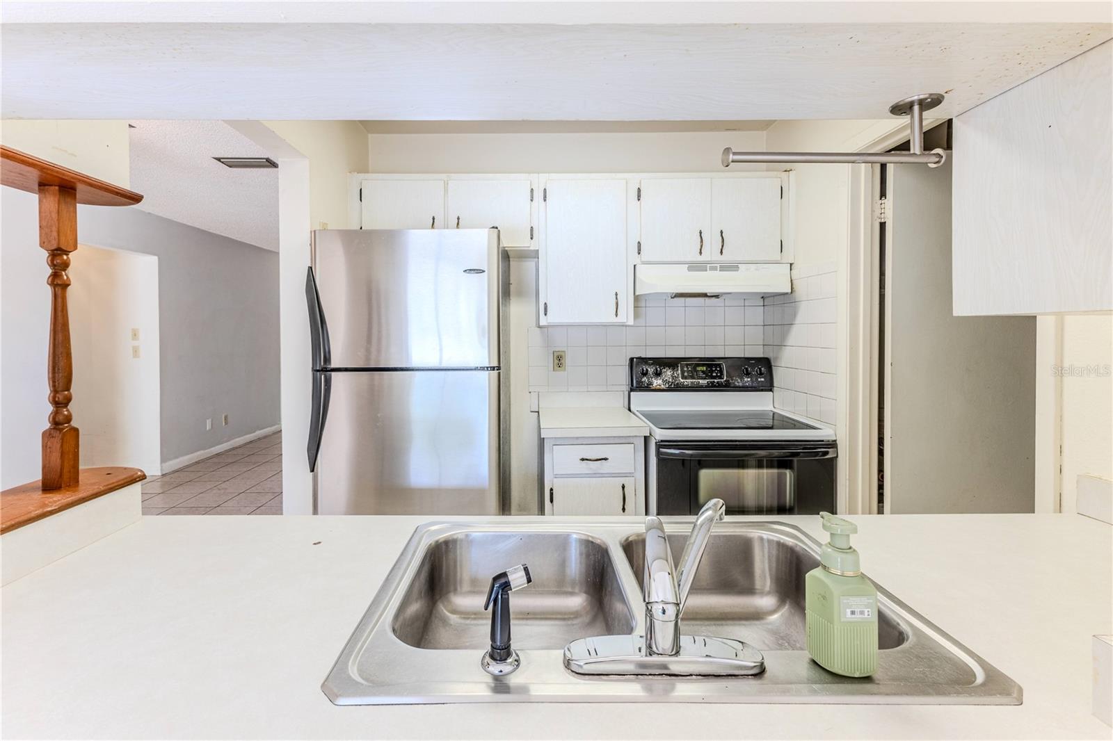 Image 17 of 45 For 9249 Northcliffe Boulevard