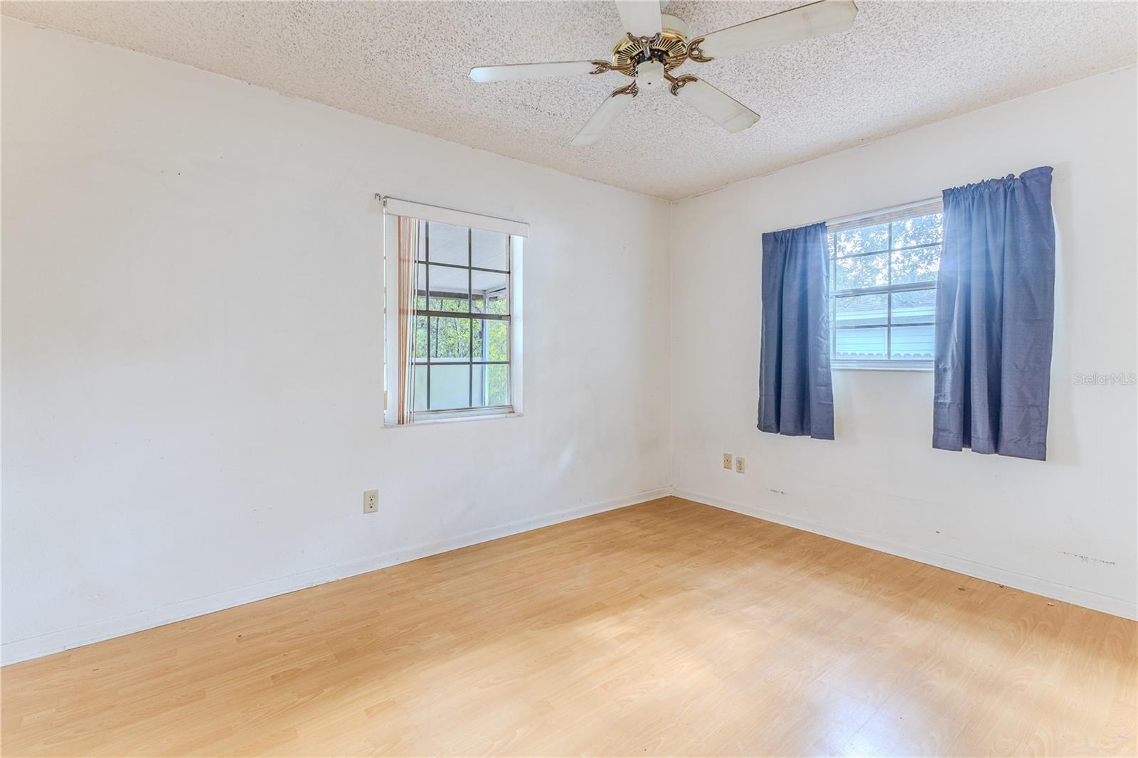 Image 25 of 45 For 9249 Northcliffe Boulevard