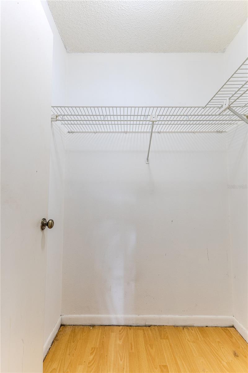 Image 27 of 45 For 9249 Northcliffe Boulevard