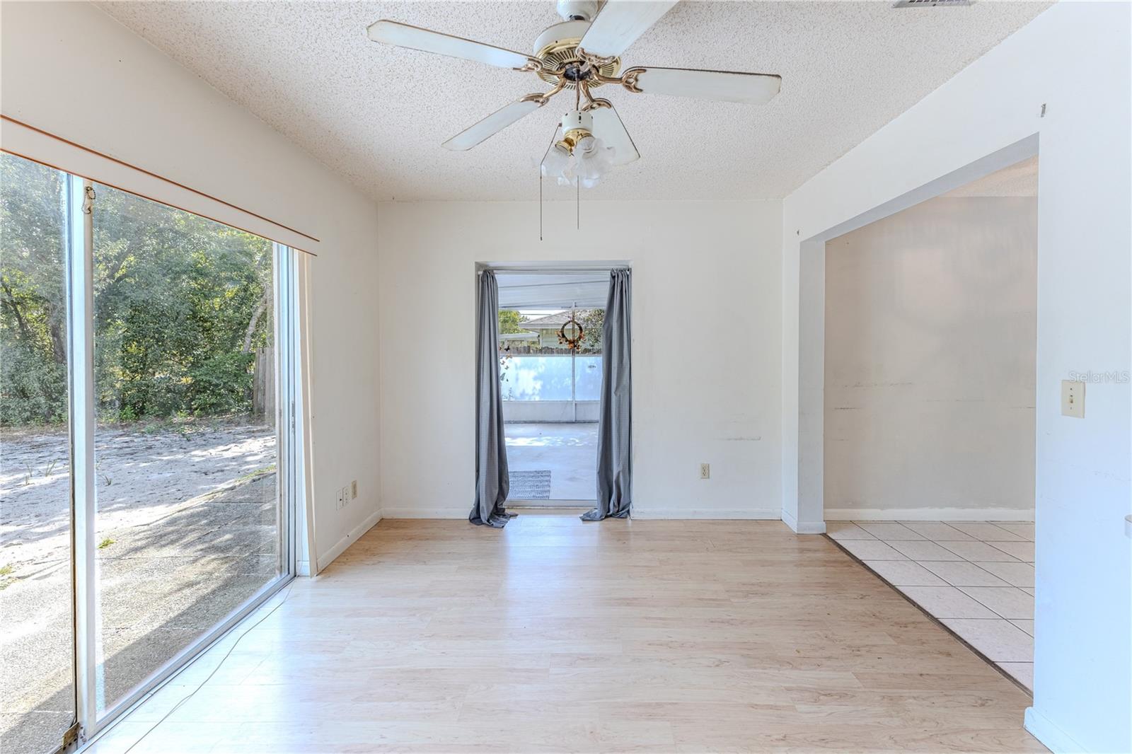 Image 33 of 45 For 9249 Northcliffe Boulevard