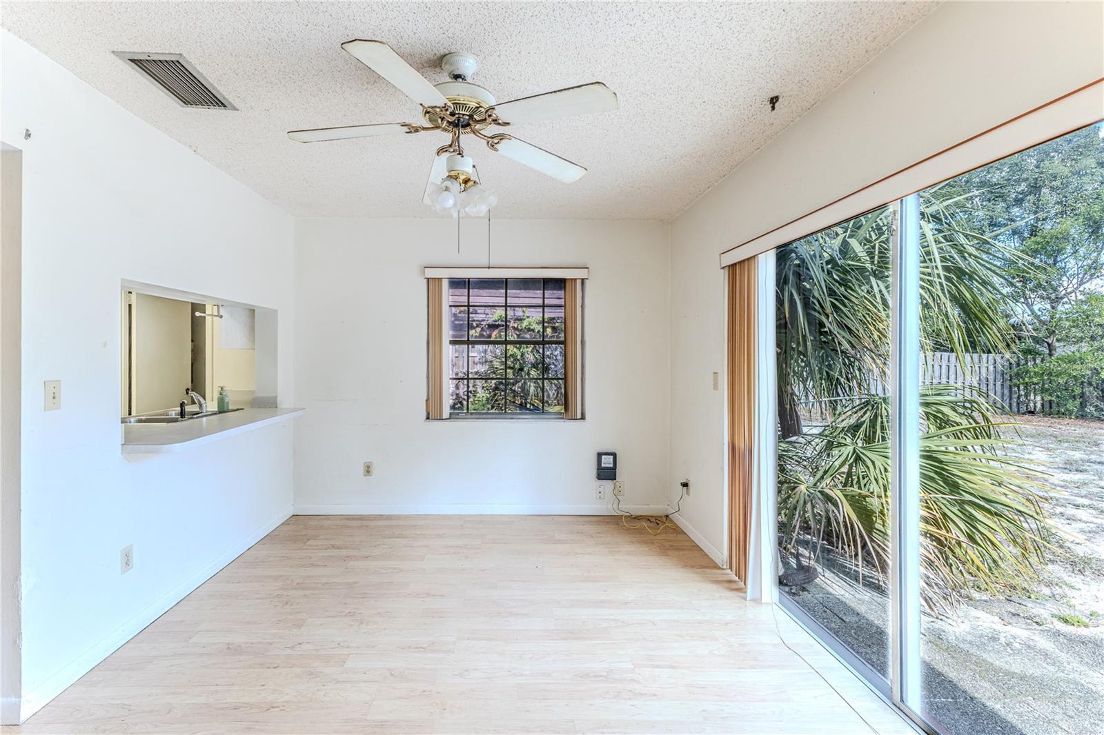 Image 35 of 45 For 9249 Northcliffe Boulevard