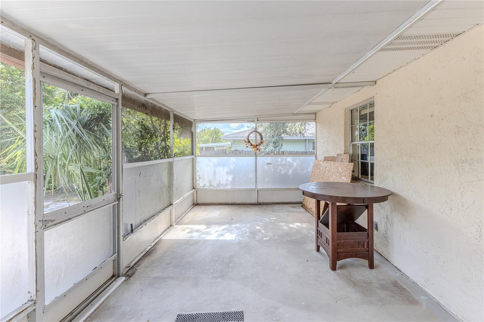 Image 40 of 45 For 9249 Northcliffe Boulevard