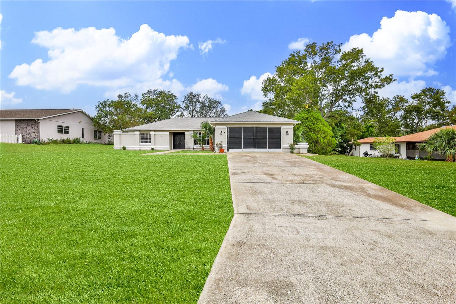 Listing photo id 43 for 2489 Amherst Avenue