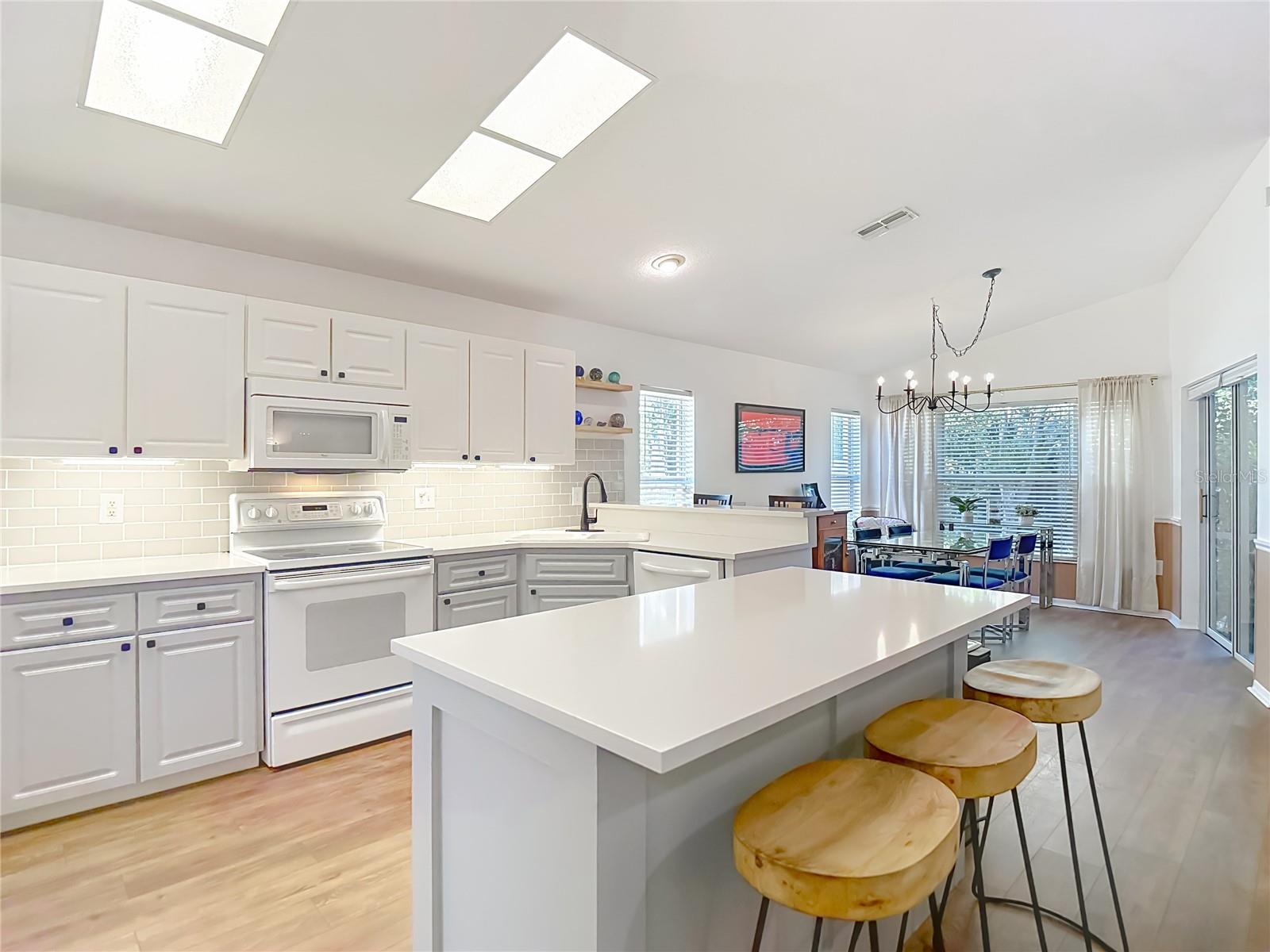 Image 19 of 65 For 11005 Millbury Court