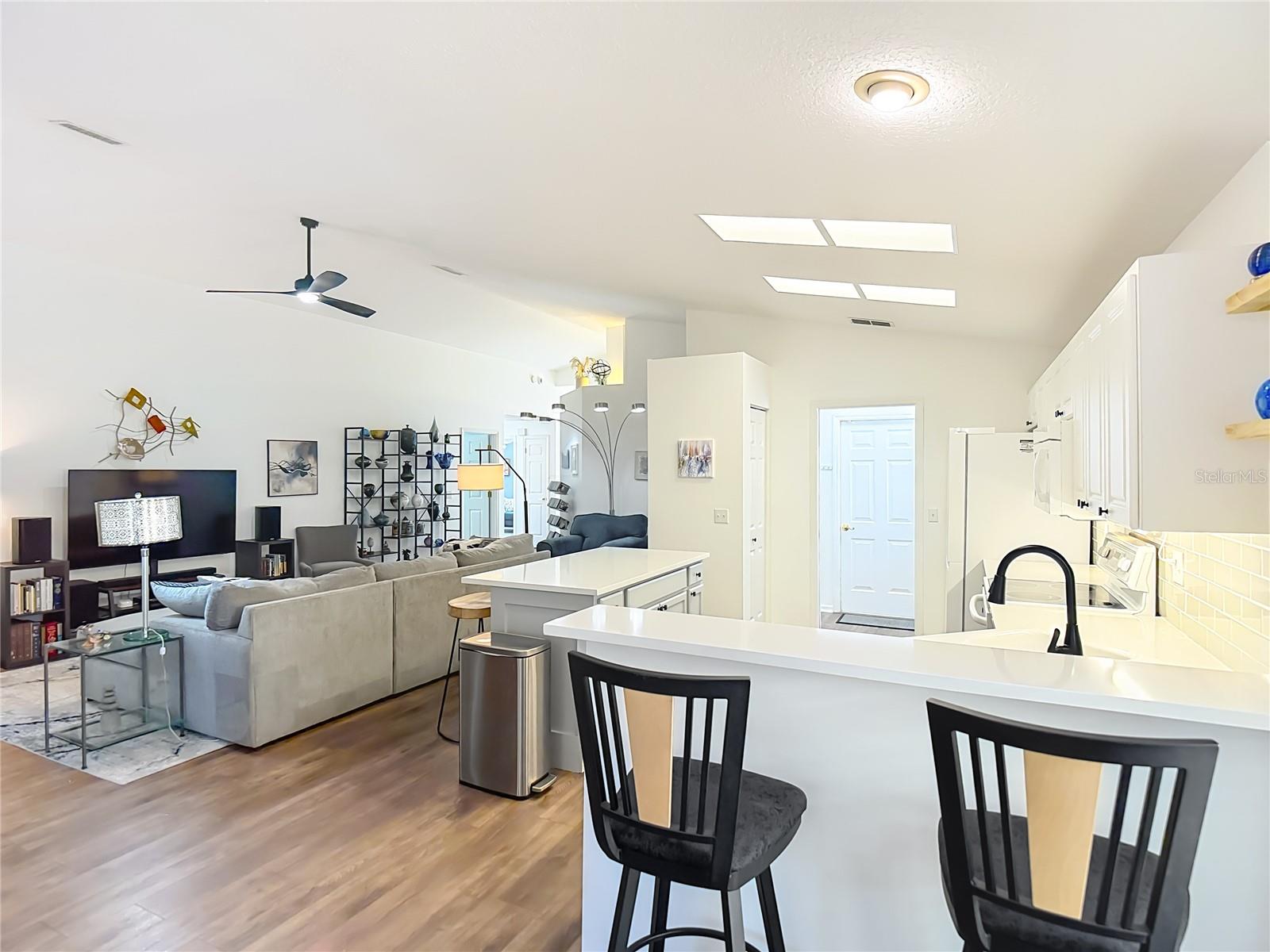 Image 28 of 65 For 11005 Millbury Court