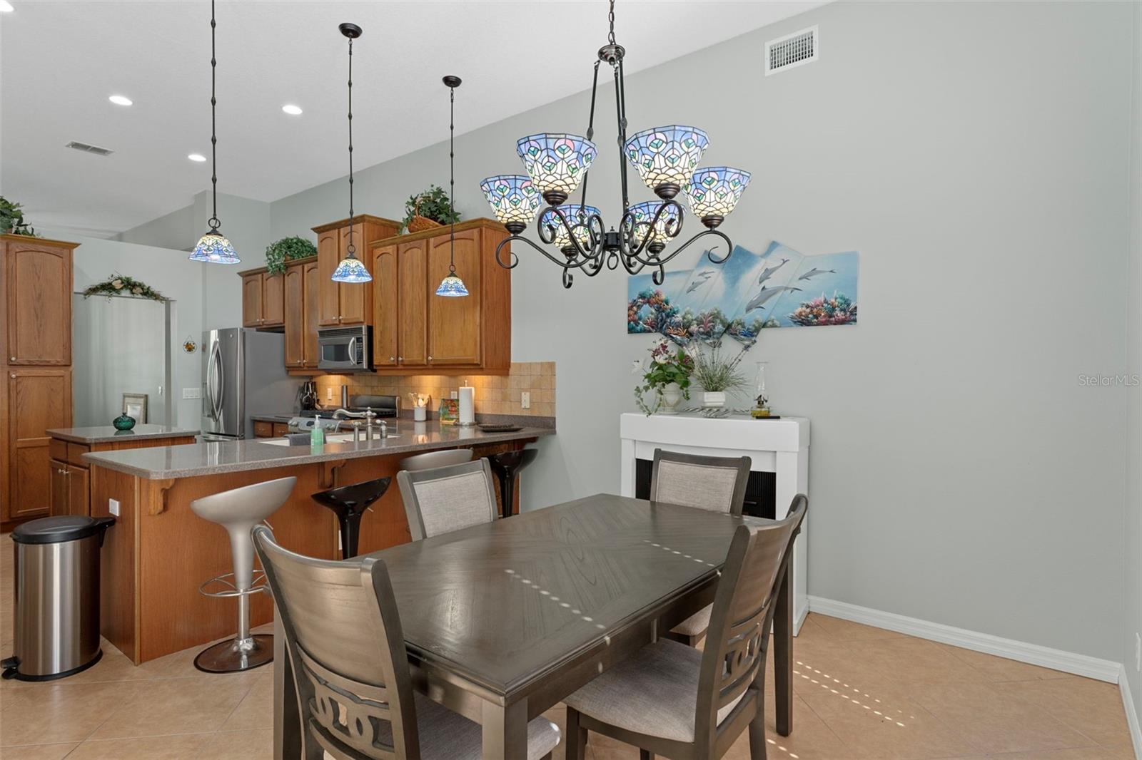 Image 21 of 72 For 1370 Cleveland Street