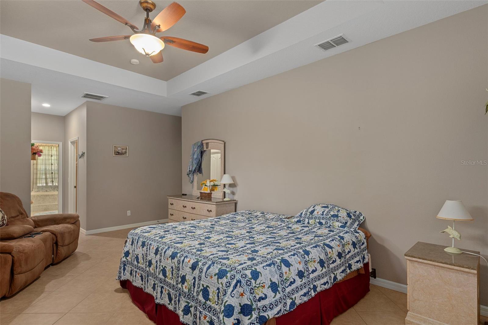 Image 27 of 72 For 1370 Cleveland Street