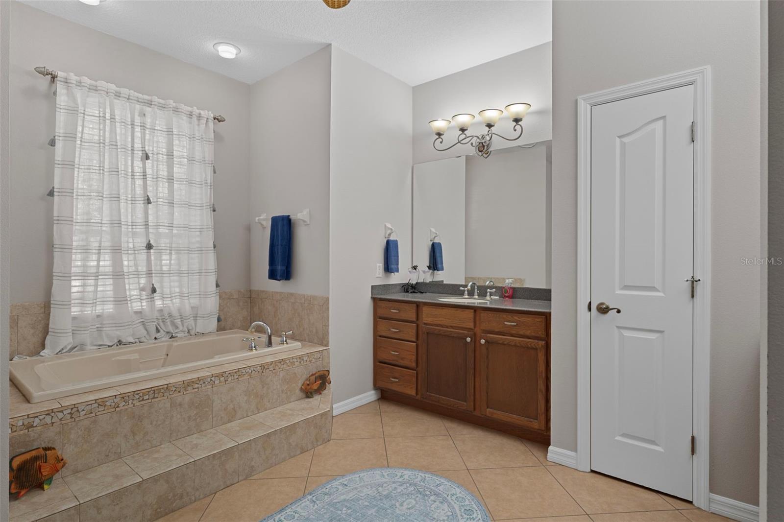 Image 30 of 72 For 1370 Cleveland Street