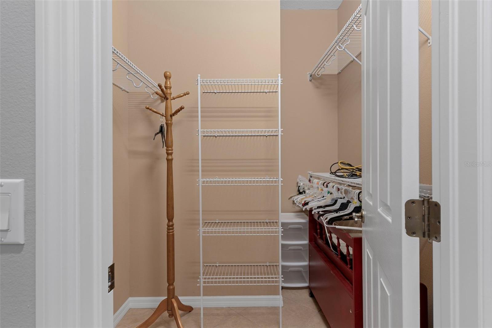 Image 35 of 72 For 1370 Cleveland Street