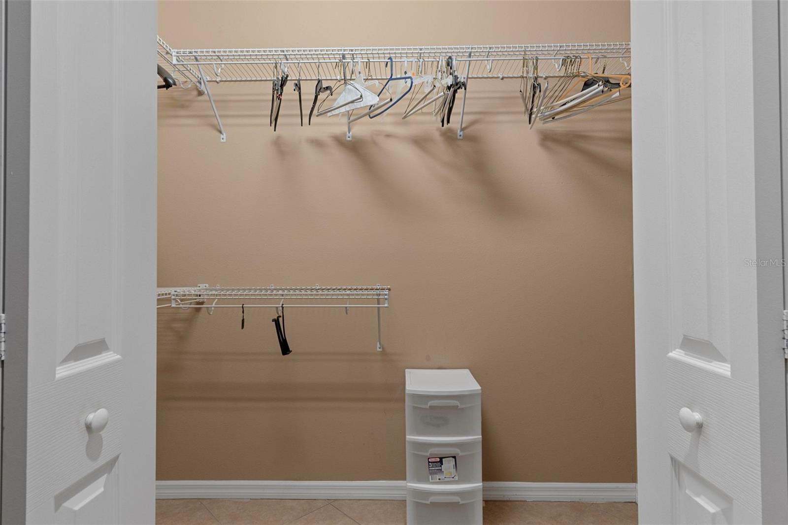 Image 36 of 72 For 1370 Cleveland Street