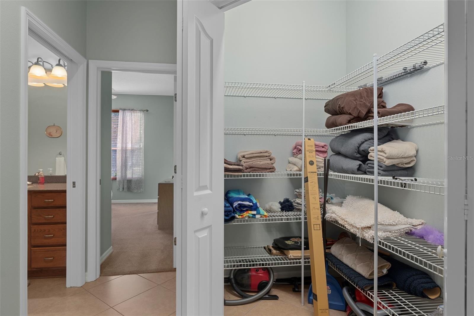 Image 41 of 72 For 1370 Cleveland Street