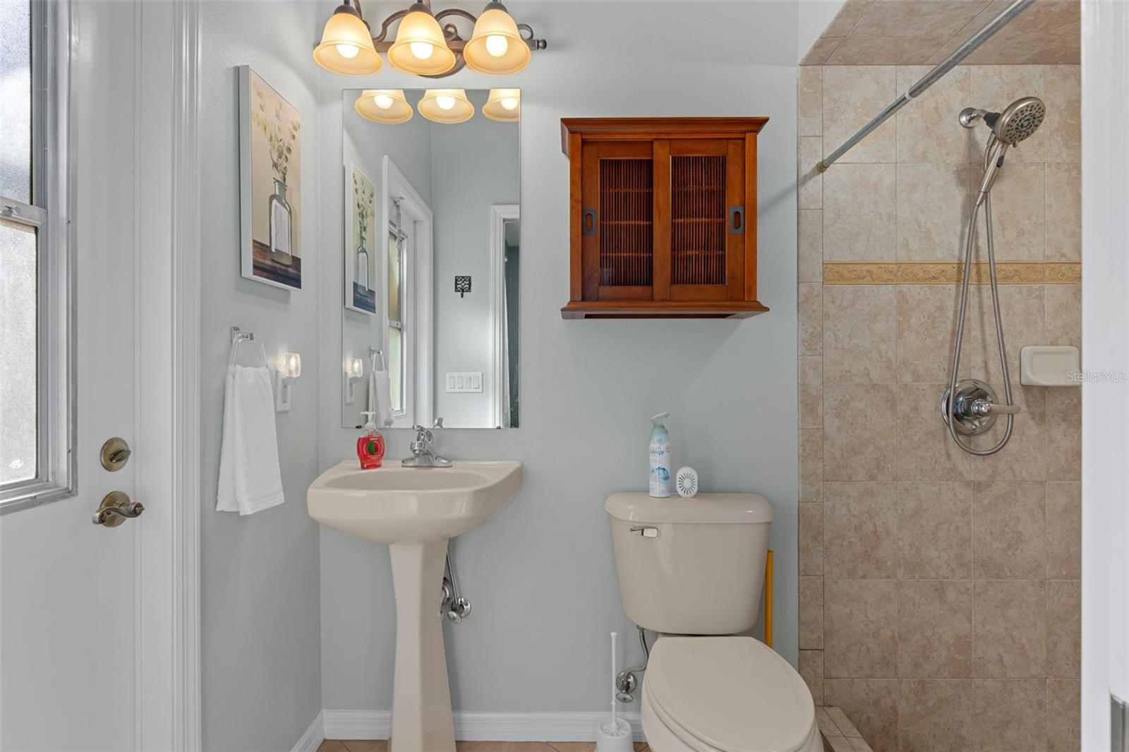 Image 45 of 72 For 1370 Cleveland Street