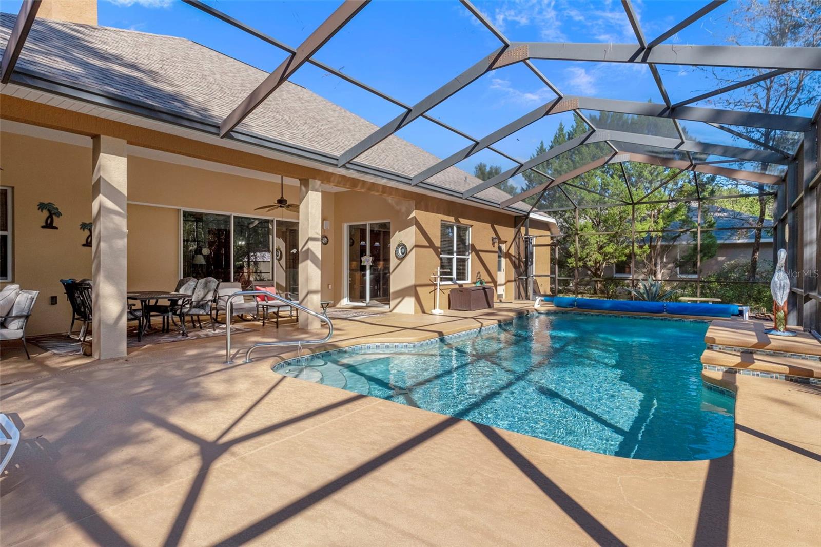 Image 56 of 72 For 1370 Cleveland Street