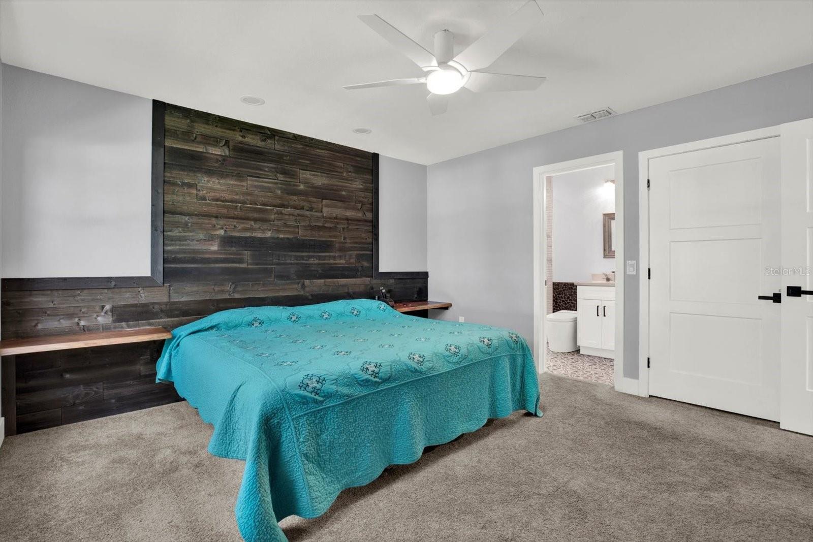 Image 13 of 33 For 7837 Hardwick Drive 324