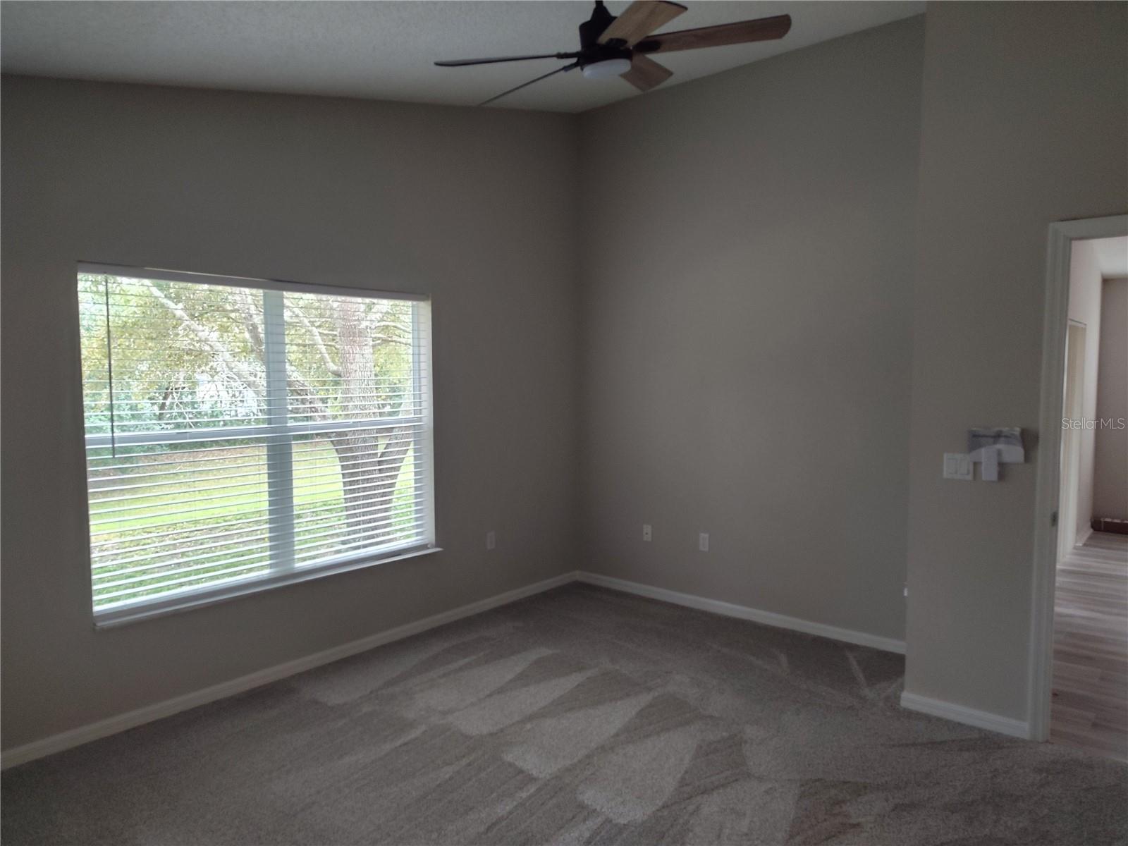 Image 18 of 25 For 11118 Heathrow Avenue