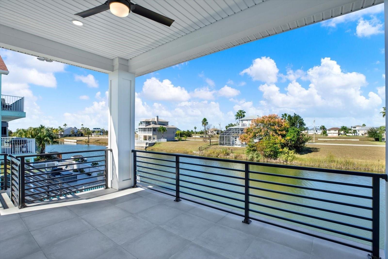 Listing photo id 9 for 3431 Palometa Drive