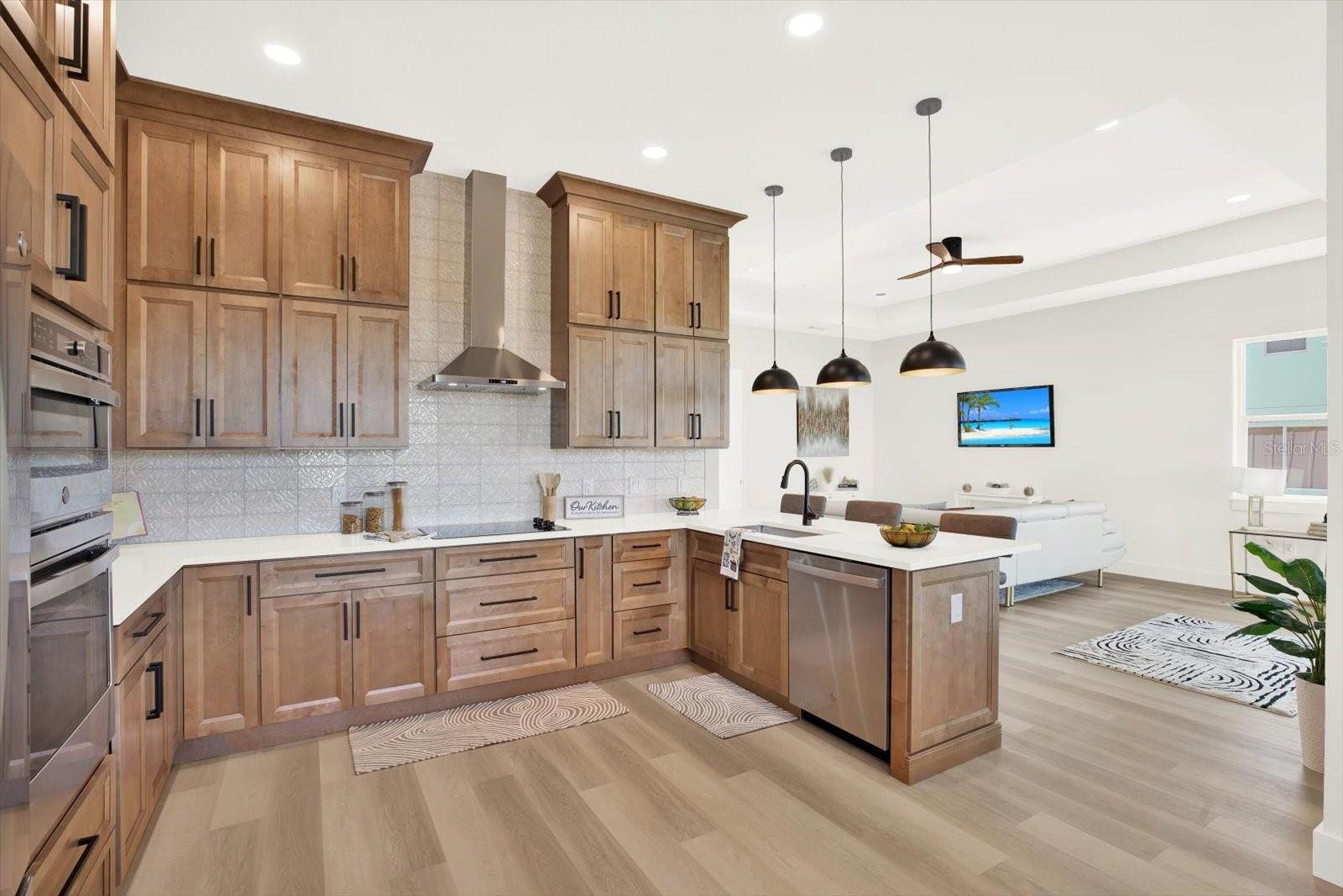 Listing photo id 11 for 3431 Palometa Drive