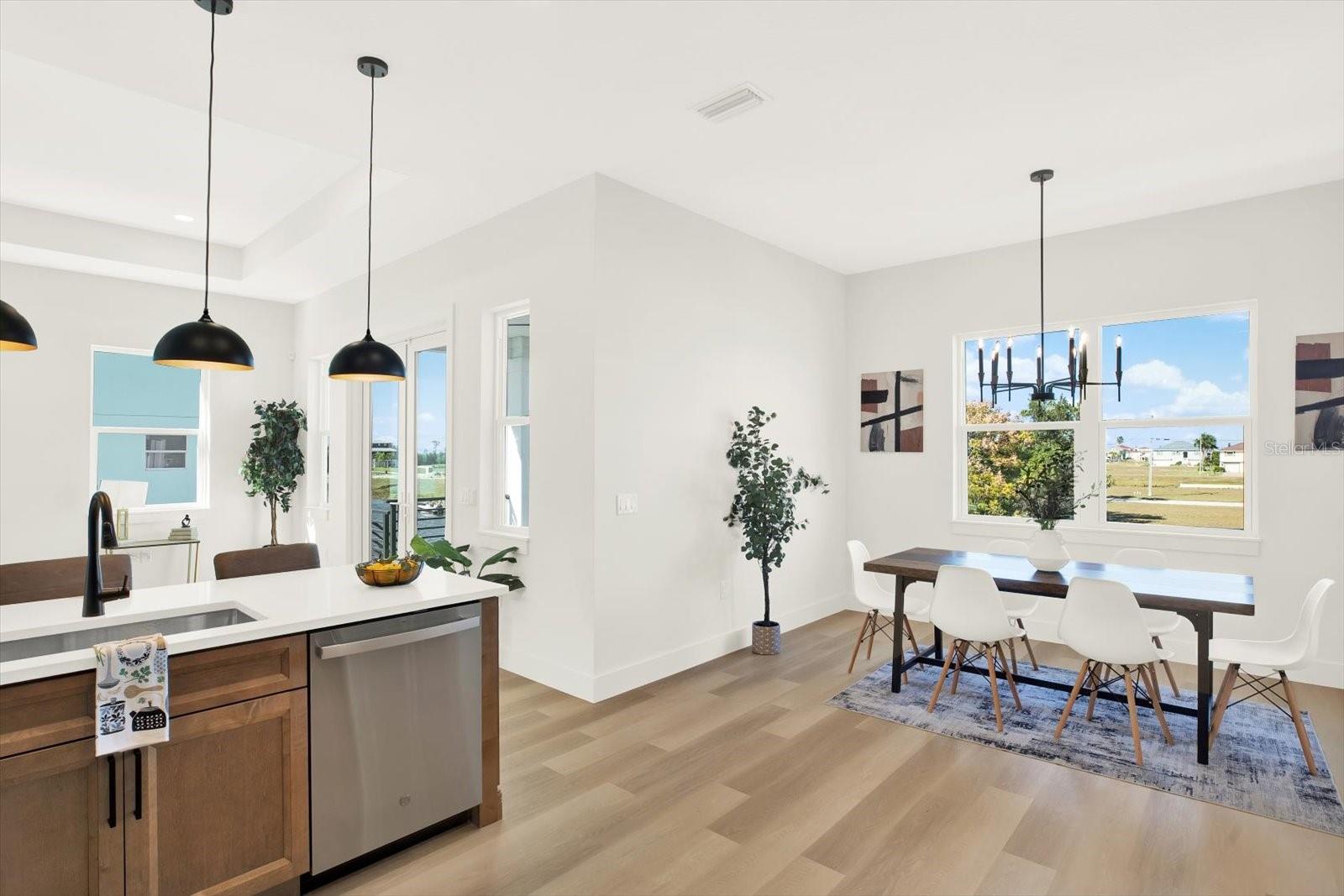 Listing photo id 14 for 3431 Palometa Drive