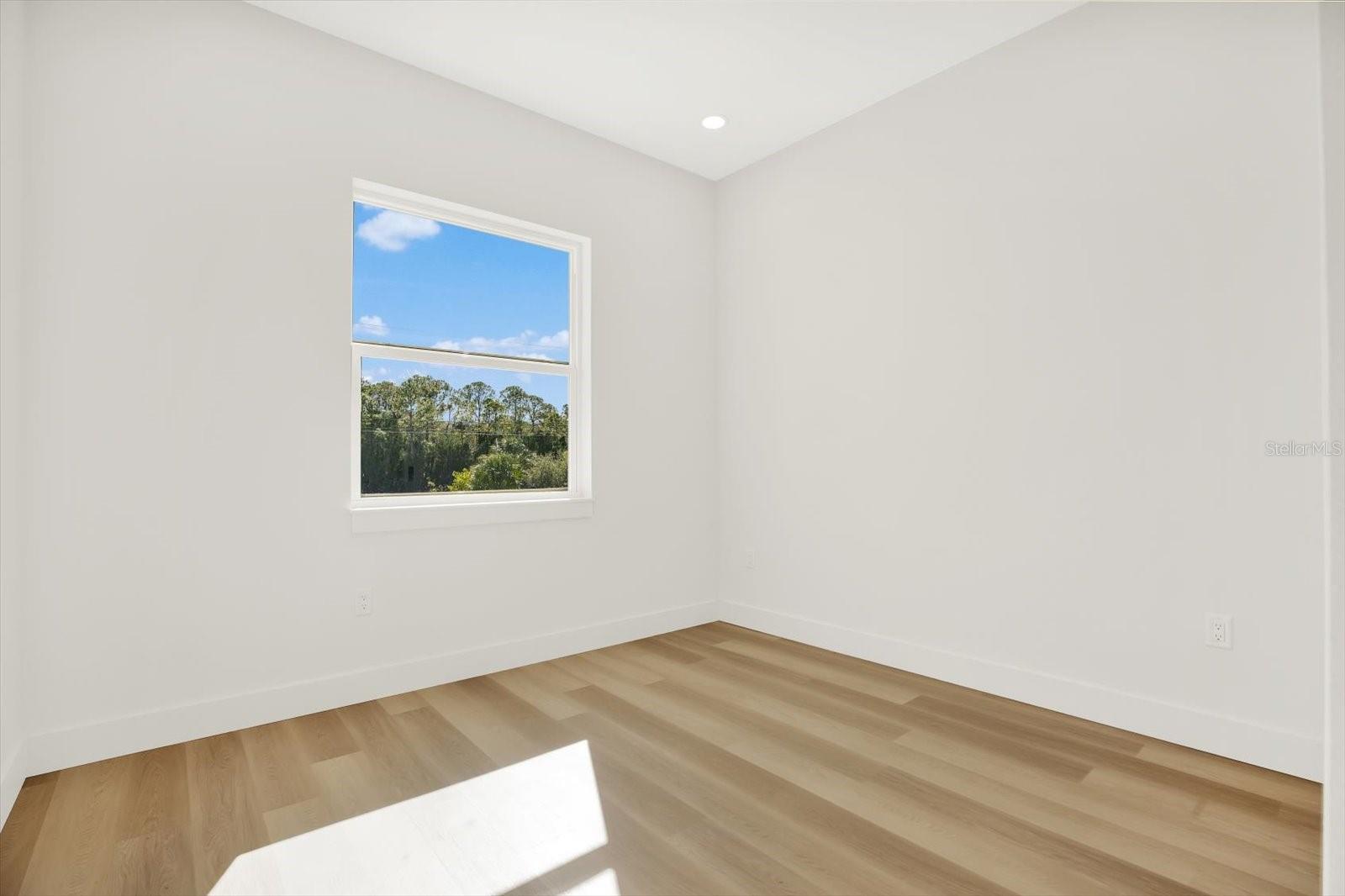 Listing photo id 30 for 3431 Palometa Drive