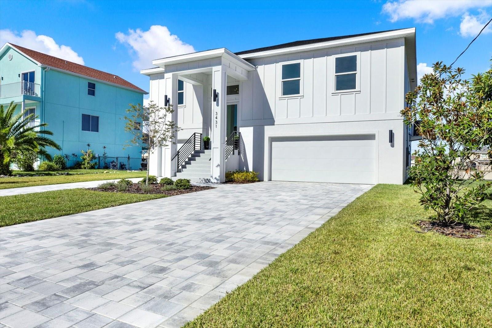 Listing photo id 2 for 3431 Palometa Drive
