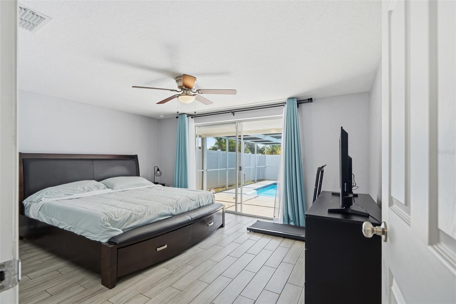 Image 21 of 37 For 7540 San Moritz Drive