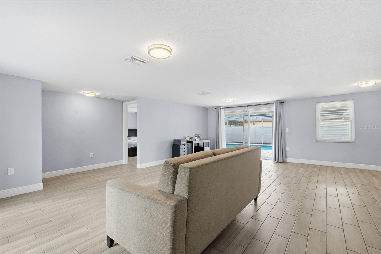 Image 9 of 37 For 7540 San Moritz Drive