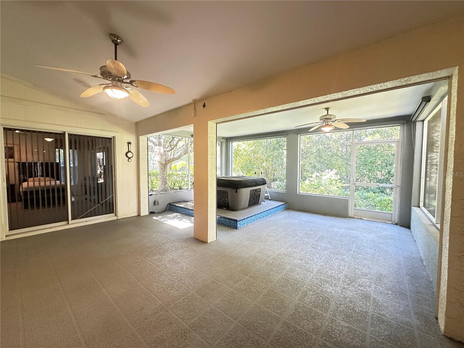 Image 40 of 61 For 18523 Queen Brooks Court