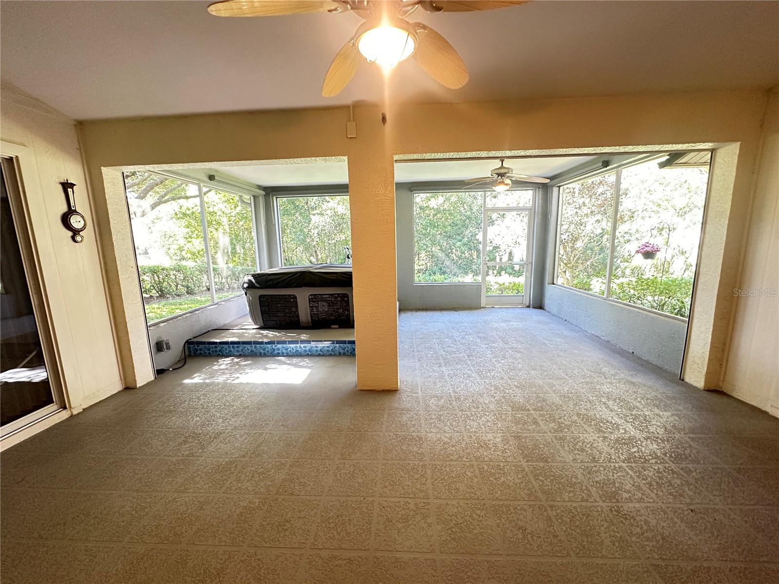 Image 41 of 61 For 18523 Queen Brooks Court